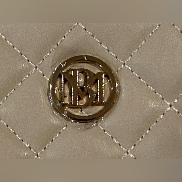 Classic Looking Small Cream Color Wristlet Clutch by Studio Badgley Mischka - Picture 6 of 11